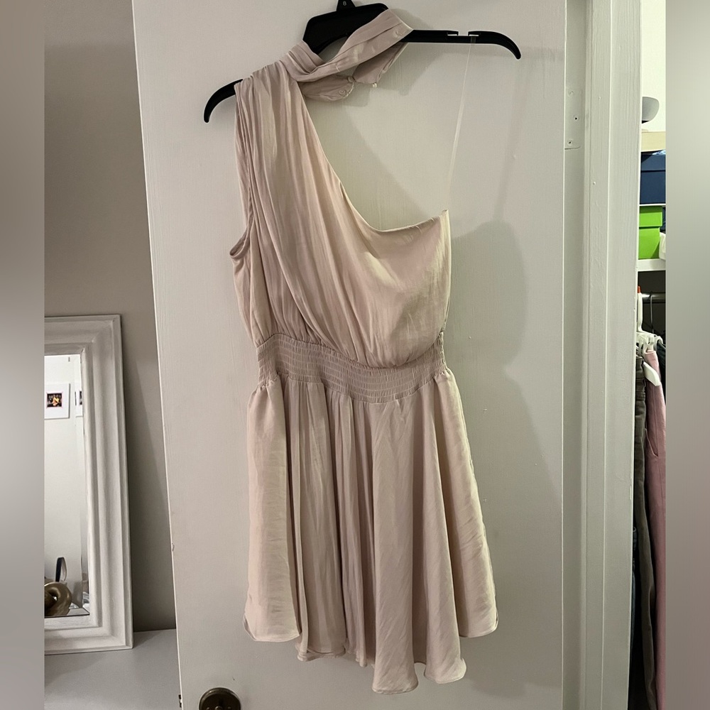 DO+BE One-Shoulder Cream Party Dress